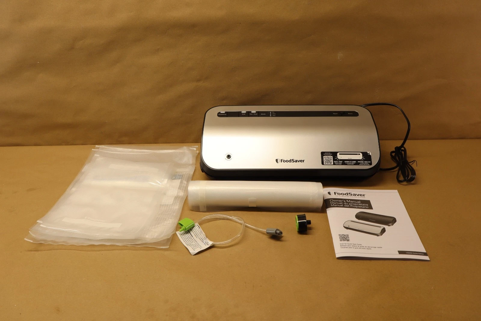 FoodSaver Preserve Vacuum Sealer, 14-Piece Starter Kit, Vacuum Seal Roll & Bags
Opens in a new windo