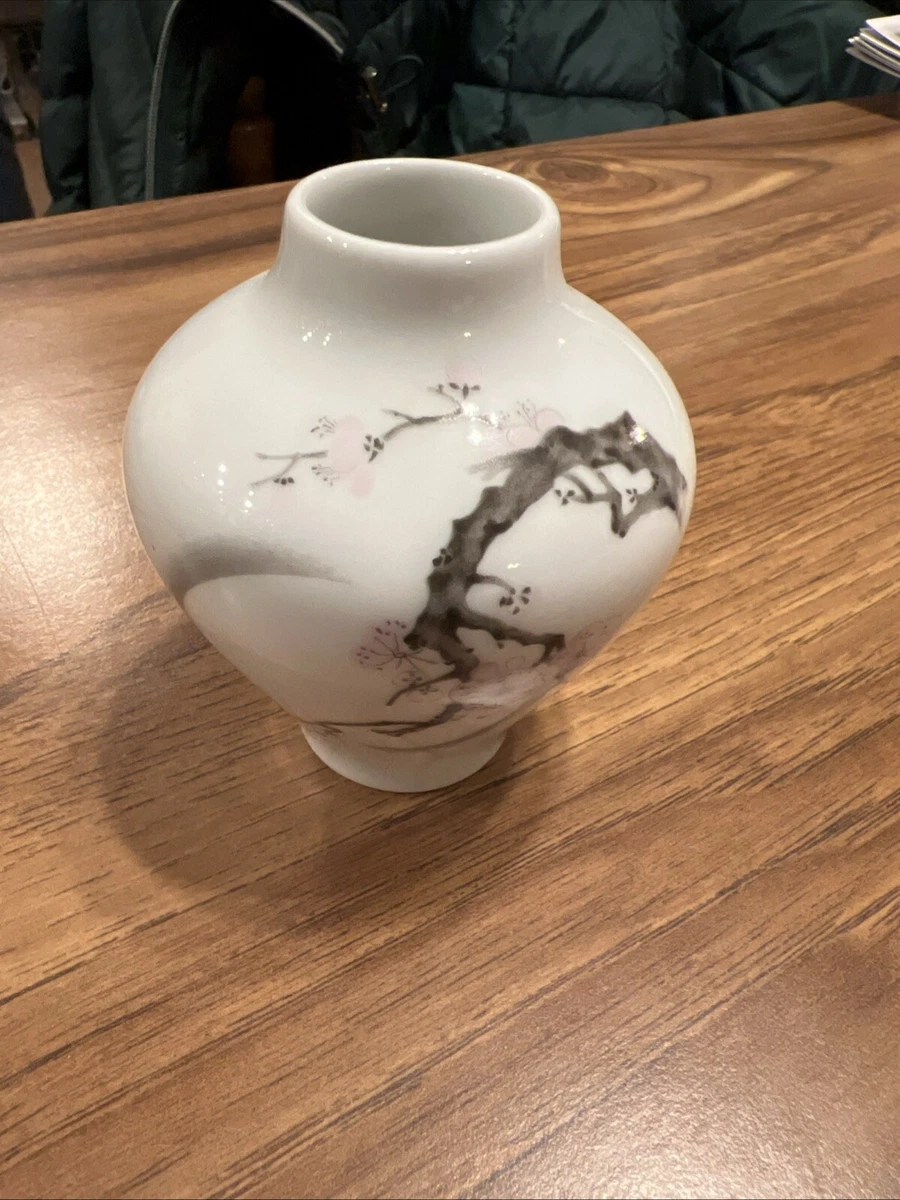 Okura In Collectible Japanese Vases & Jars (1900-Now) for sale | eBay