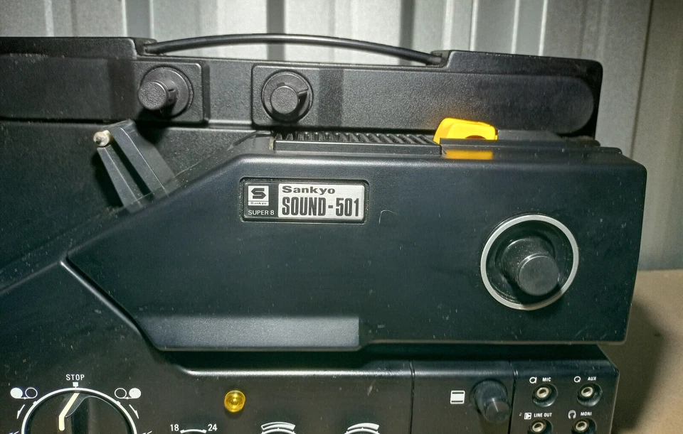 Sankyo Sound-501 8mm Cine Film SOUND PROJECTOR Made in Japan - FOR PARTS - Image 4 of 4
