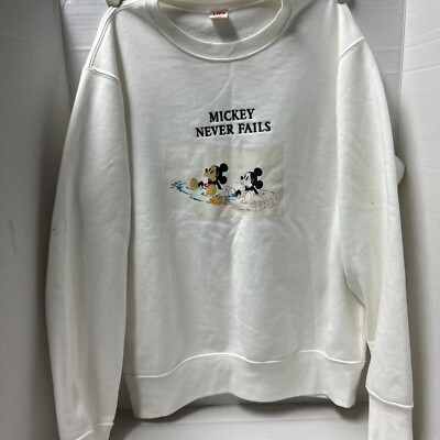 sweater uniqlo mickey