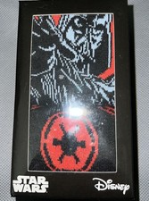 NIB-2 PAIRS OF ADULT CREW SOCKS "STAR WARS NEW