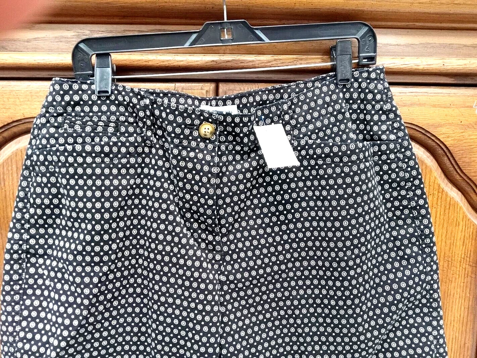 Pantalones cortos elásticos Kim Rogers talla 16 para mujer negros blancos tostados estampado geográfico Foto 3 de 4