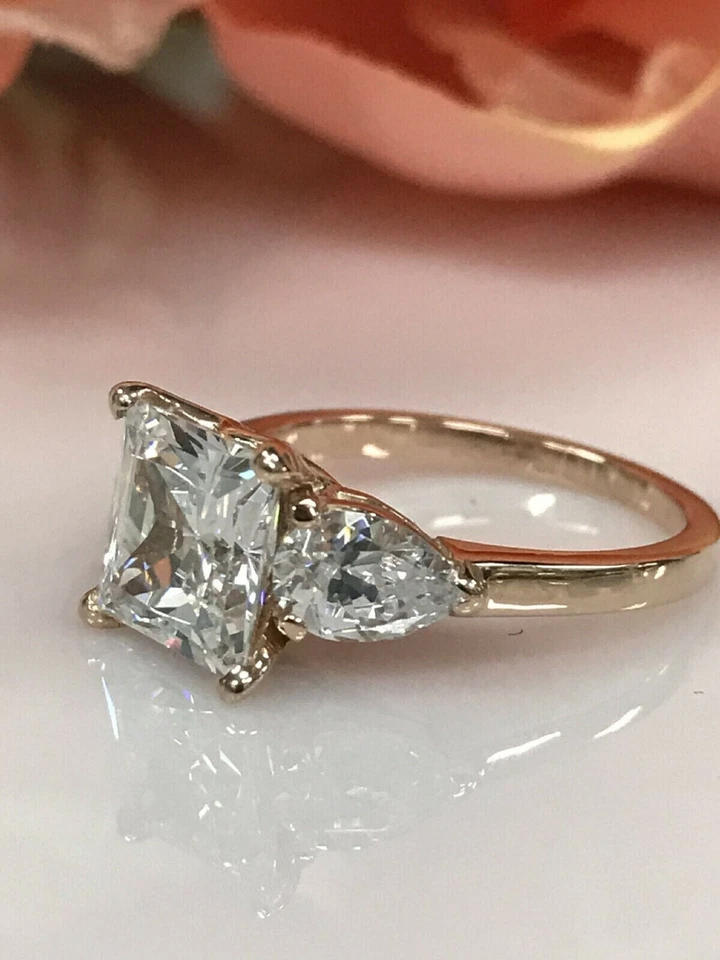 4.00 Ct Princess Cut Moissanite Three Stone Engagement Ring 14K Yellow Gold - Image 3 of 4