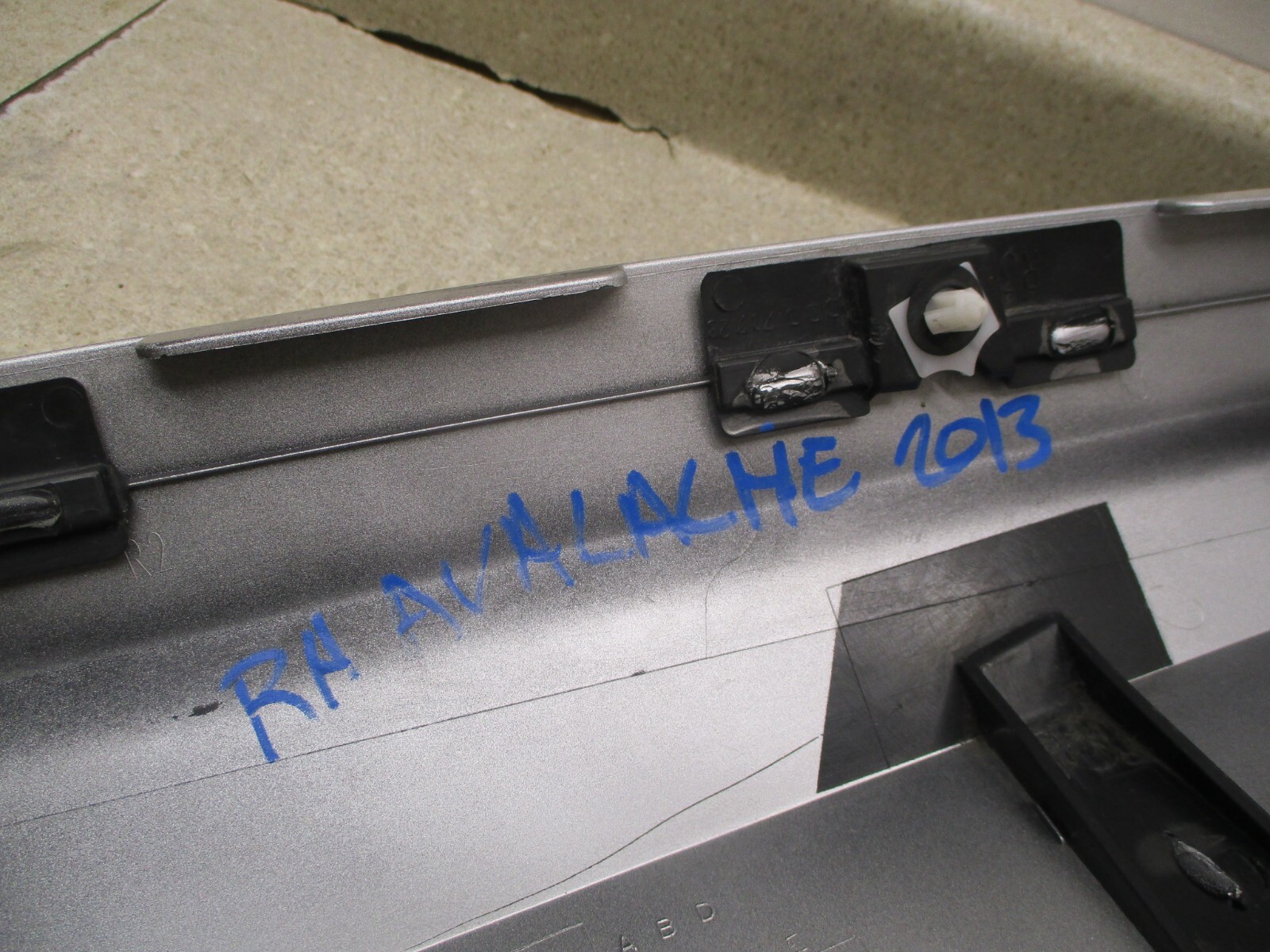 02 to 13 Avalanche, Escalade EXT Rear Right Inner Bed Upper Trim