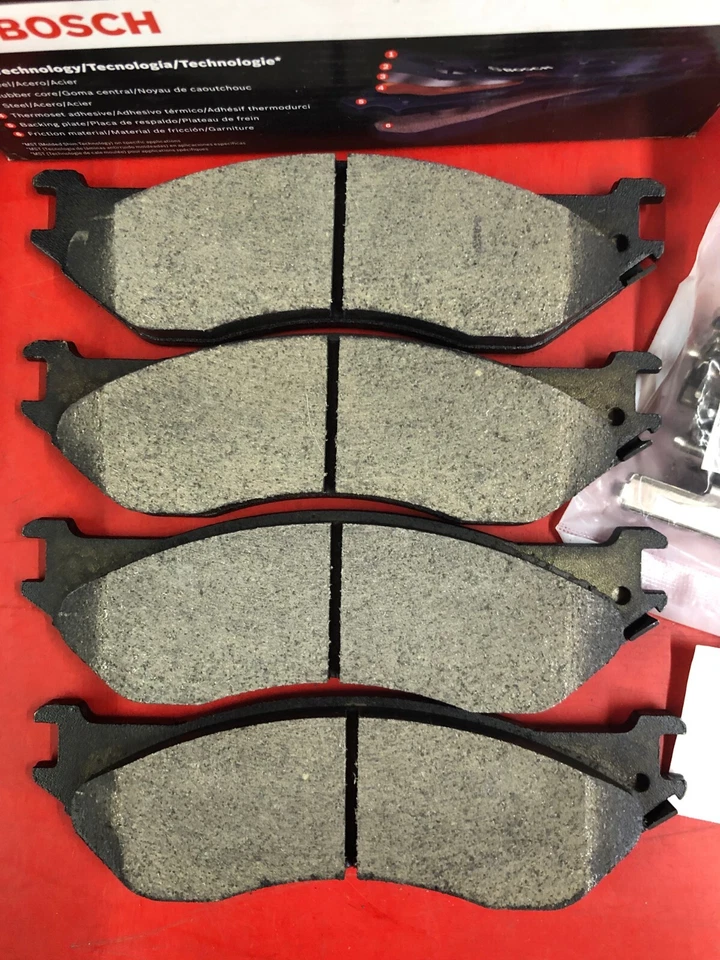 BOSCH BC897 QUIETCAST FRONT CERAMIC DISC BRAKE PADS FOR 2002-2005 DODGE RAM 1500 Foto 3 de 4