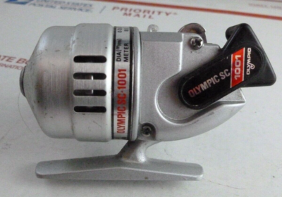 Vintage Olympic SC-1001 Fishing Reel Casting Spincast Spincasting