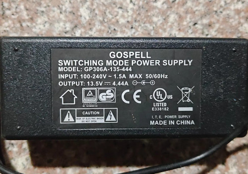 Gospell GP306A-135-444 13.5V 4.44A Universal Routers Netzteiladapter Ladegerät