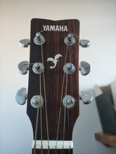 Yamaha FG700MS Full size acoustic guitar. Good condition in a sunburnt colour.