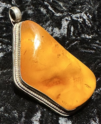 Vintage Antique Large 51g Butterscotch Egg Yolk Amber & Sterling Silver Pendant - Picture 3 of 13