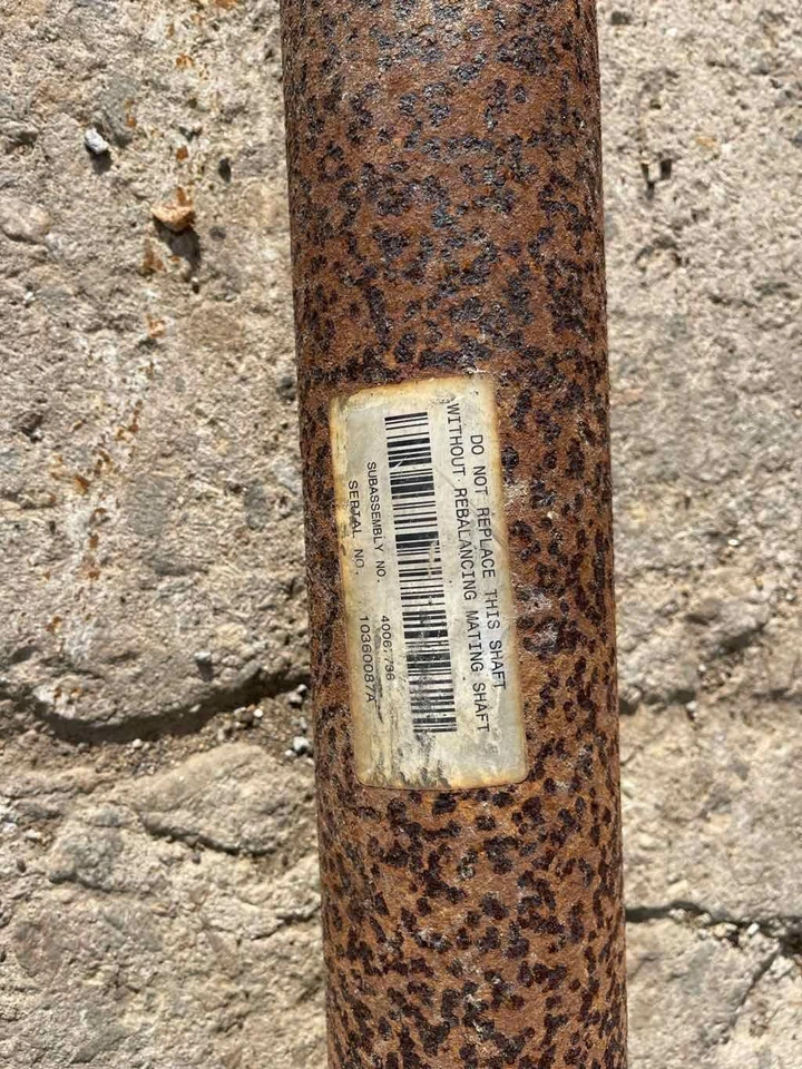 Rear Drive Shaft NISSAN NV 1500 12 13 14 15 16 17 18 19 20 Foto 3 de 4