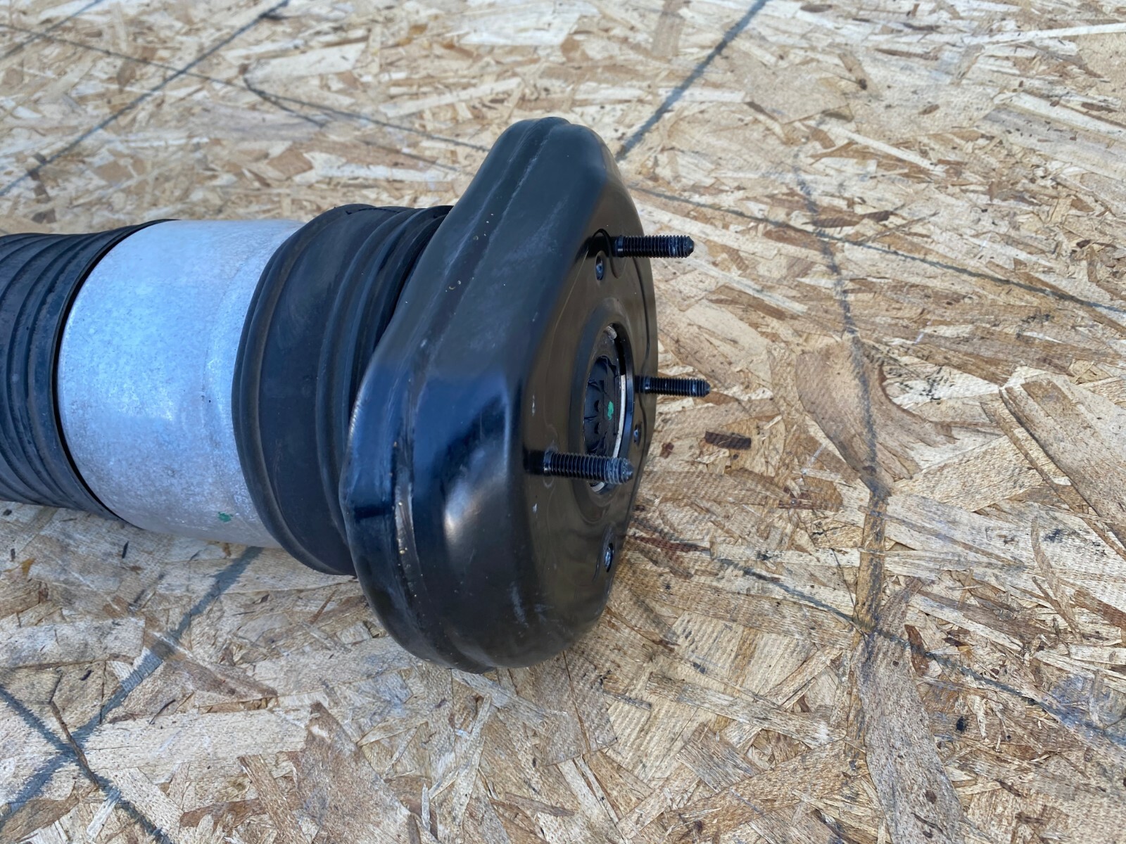 BMW 640 GT REAR RIGHT AIR SHOCK STRUT SPRING 814903015533 2018  