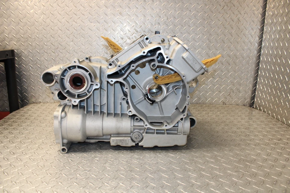 22 CF-Moto UForce 800 / U Force 800 Engine Case Set Left Right Cases Set OEM - Image 4 of 4