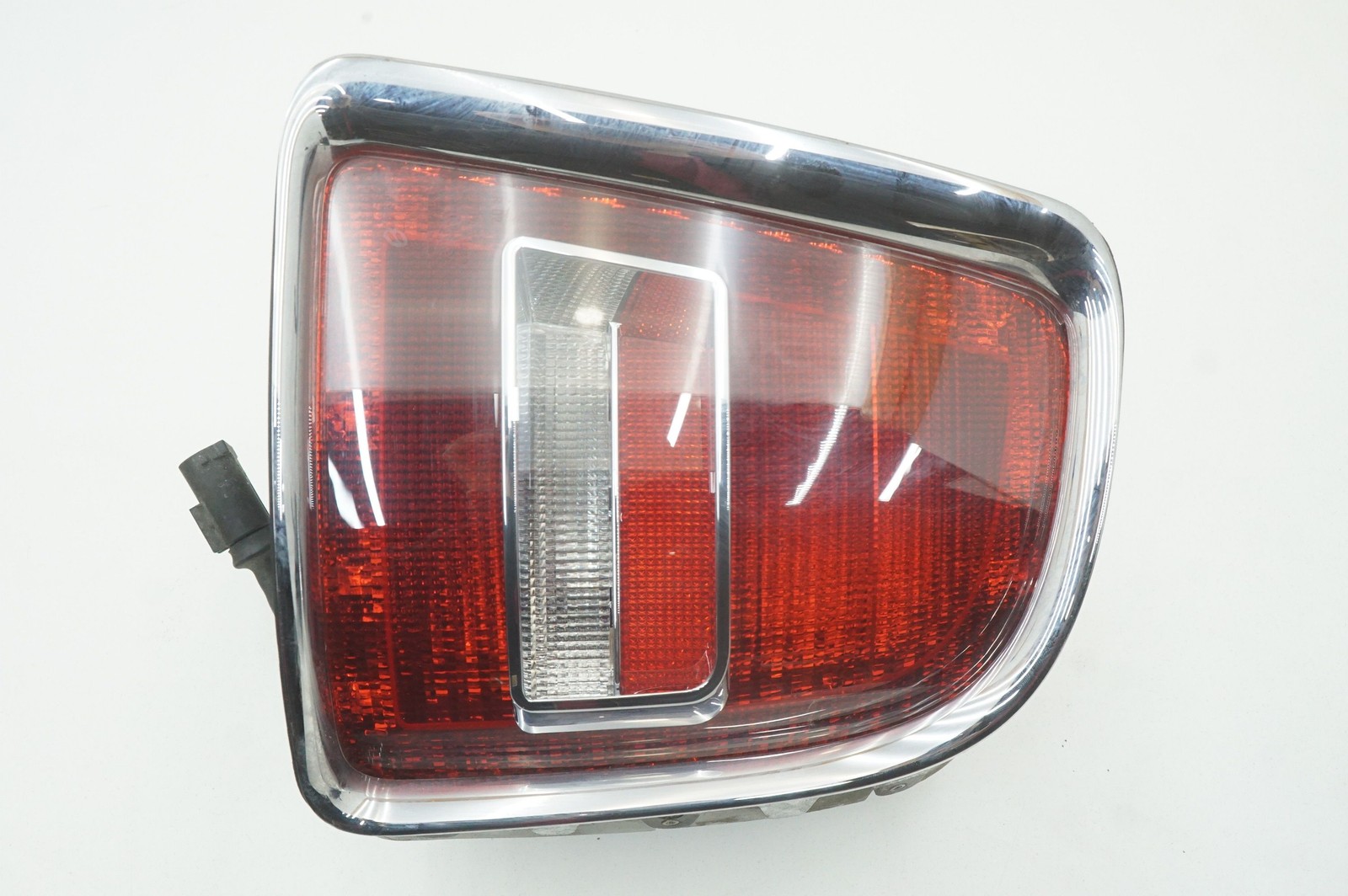 Rear Right Tail Light Lamp Assembly OEM 63210304318 Rolls Royce Phantom Vii 2006