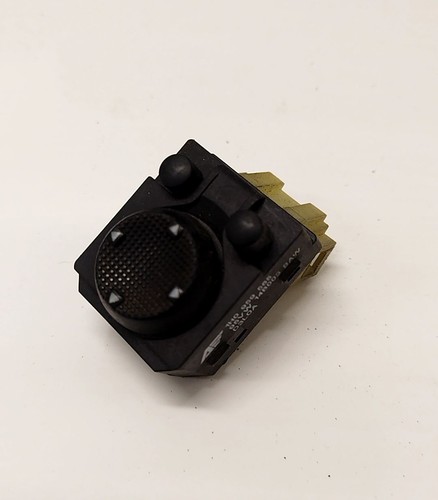 Volkswagen Golf 1995 Wing mirror control switch (Exterior Mirror S #2831357-51