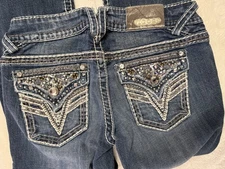 Vigoss The New York  Boot Cut Thick Stitch Woman’s Jeans Size 3/4 Length 33