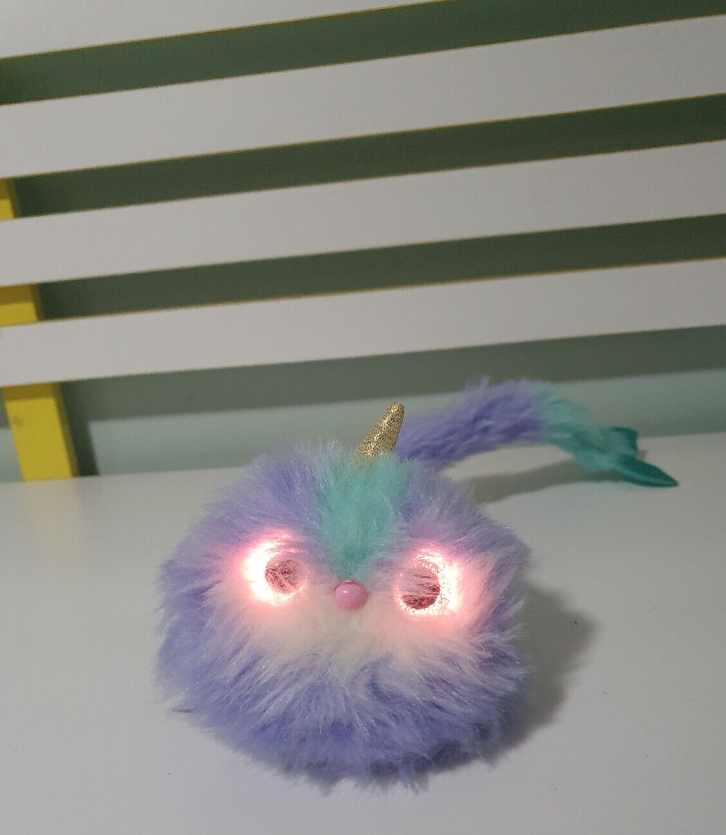 Pomsies Loveable Wearable Pom-Pom Pets Purple Cat Light Up Eyes Purrs  MERMAID