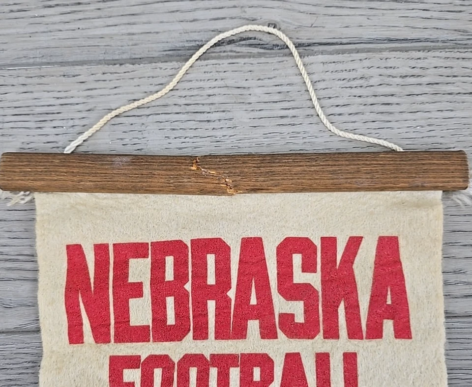 Vtg 1979 Nebraska Cornhuskers Herbie Husker Felt Wall Hanging Schedule - Image 2 of 4