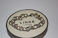 Genuine Links Of London Sterling Silver Essentials 21 Cm Charm Bracelet - Bnib Genuine Links Of London Sterling Silver Essentials 21 Cm Charm Bracelet - Bnib