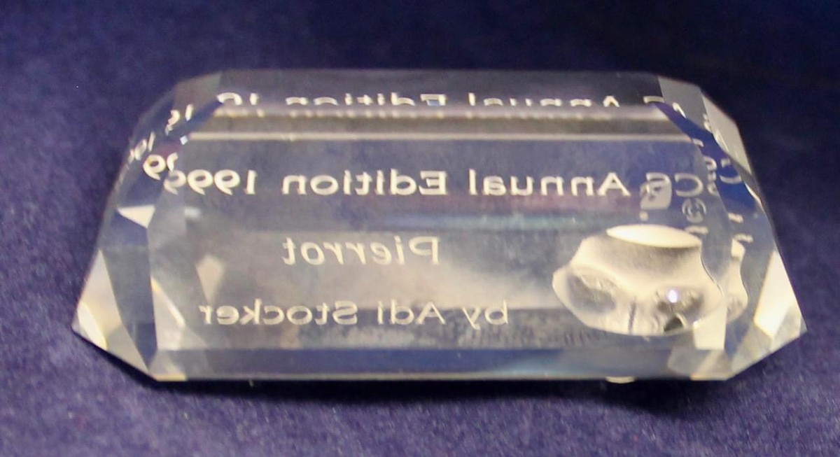 SWAROVSKI スワロフスキー　クリスタル　ピエロ　1999年限定 Vintage Swarovski Crystal Pierrot With Stand and Plaque Annual