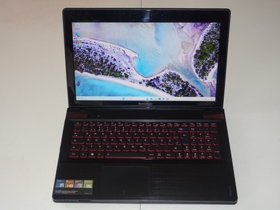 Lenovo Y500 15,6 Zoll, Intel i7, NVIDIA 650M x2, 16GB, SSD + HDD Gaming Notebook