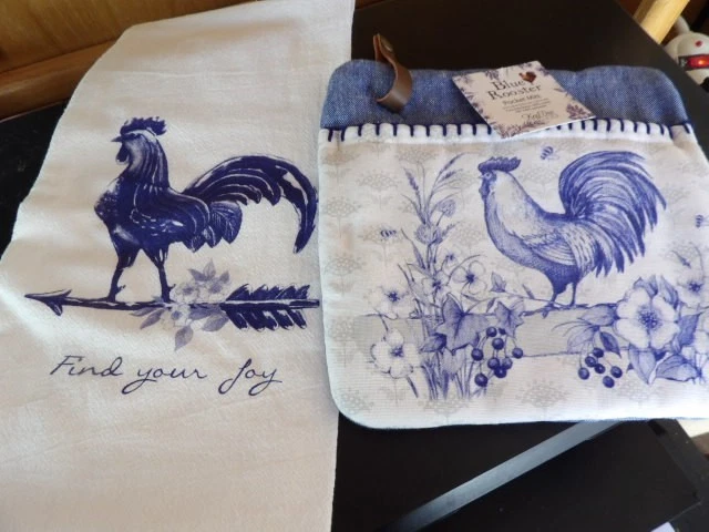 Kay Dee Designs Rooster Pocket Mitt & Flour Sack Towel - Thumbnail 2