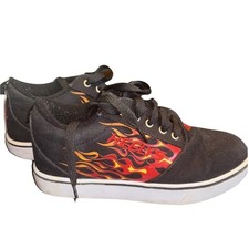 Heelys Kids Skate Shoes Black Red Flame Graphic Wheeled Sneakers Youth 5 770604H