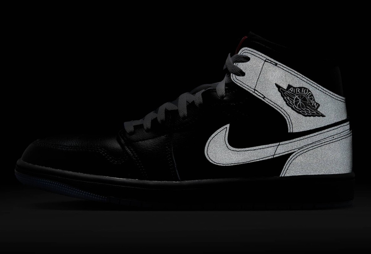 【NIKE】AIR JORDAN 1 MID SE BLACK Amazon.com | Jordan 1 Mid Se Mens Shoes Size - 10.5 | Basketball