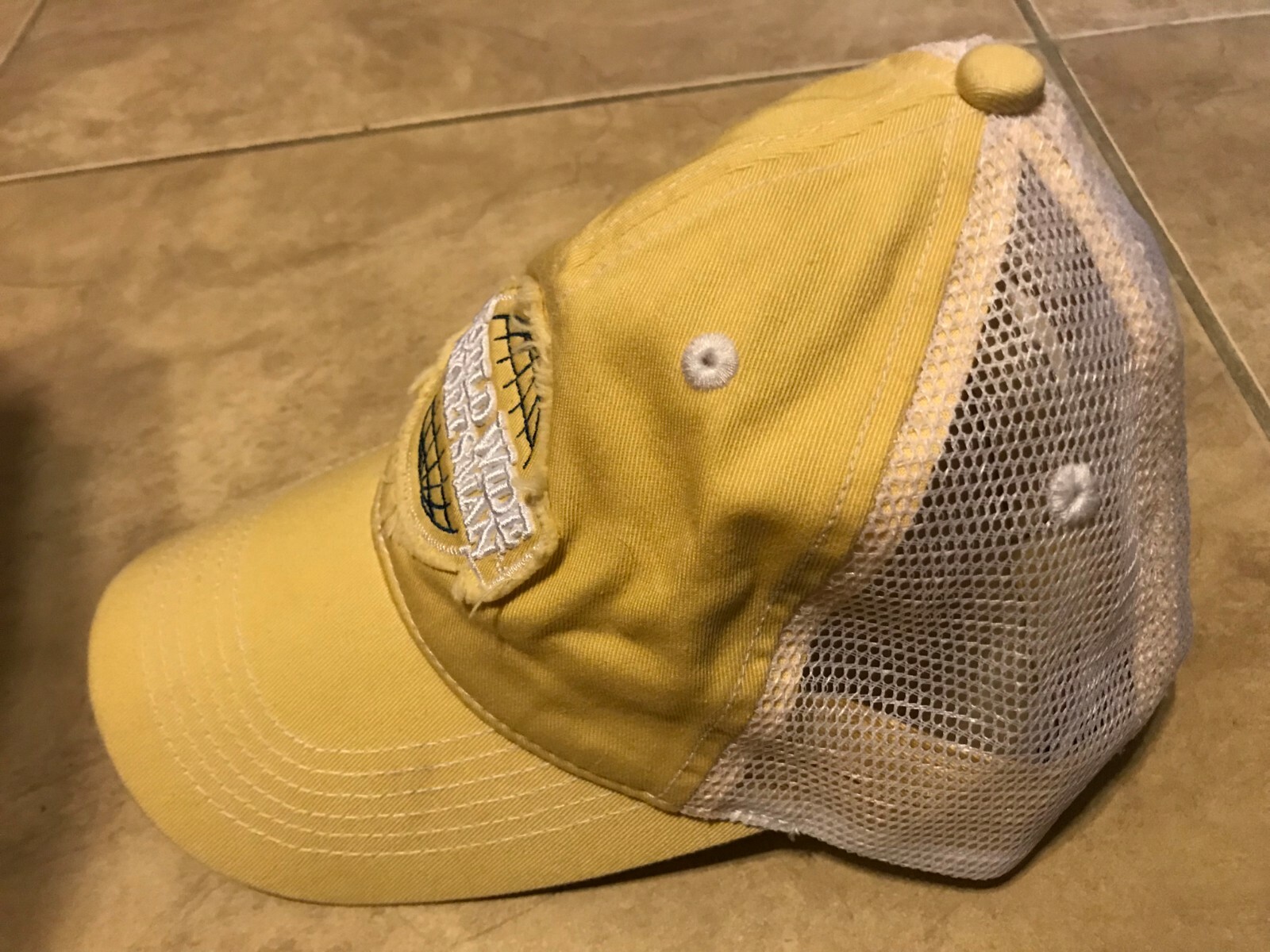 World Wide Sportsman Since 1967 Trucker Style Hat Cap… Gem