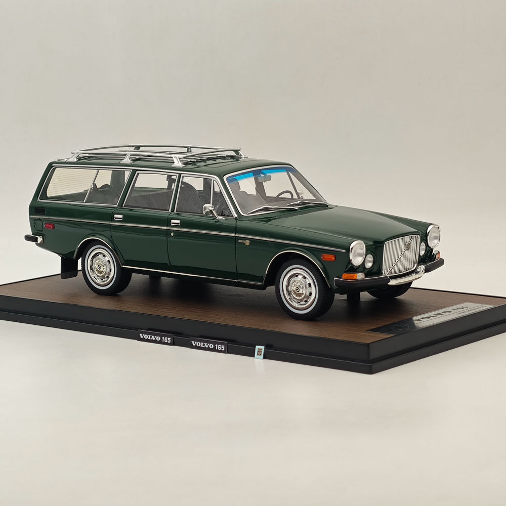 1/18 RAM Collectibles VOLVO 165 STATION WAGON Green RM-0004