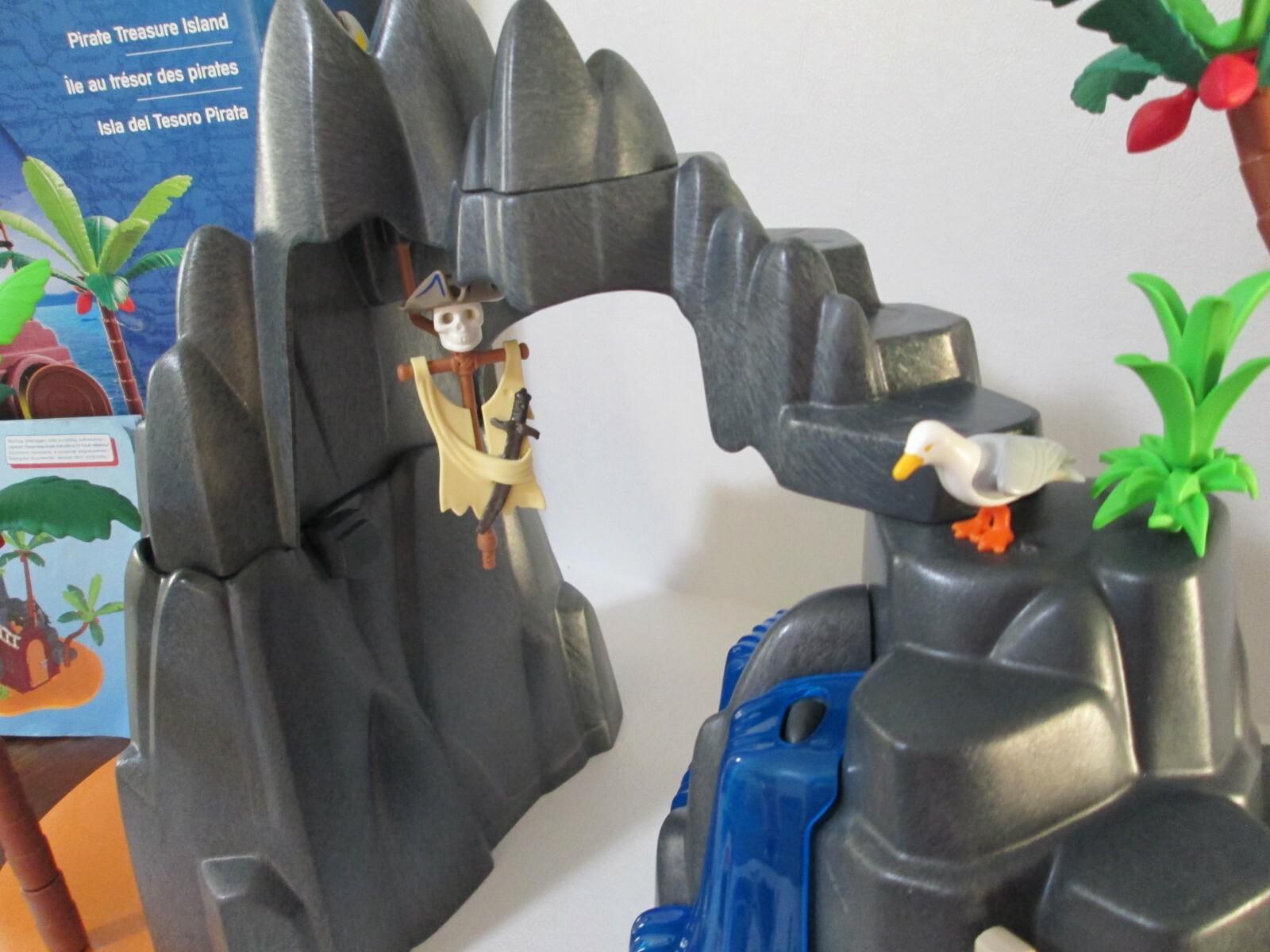 Playmobil Pirates Pirate Treasure Island 6679 Complete with Manual eBay