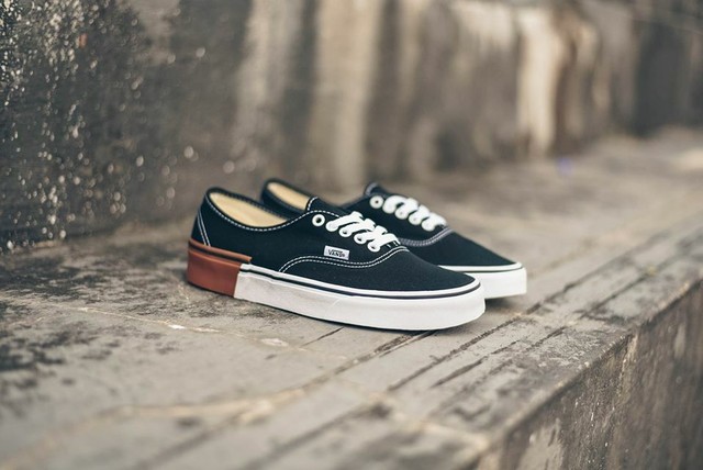 mens black classic vans