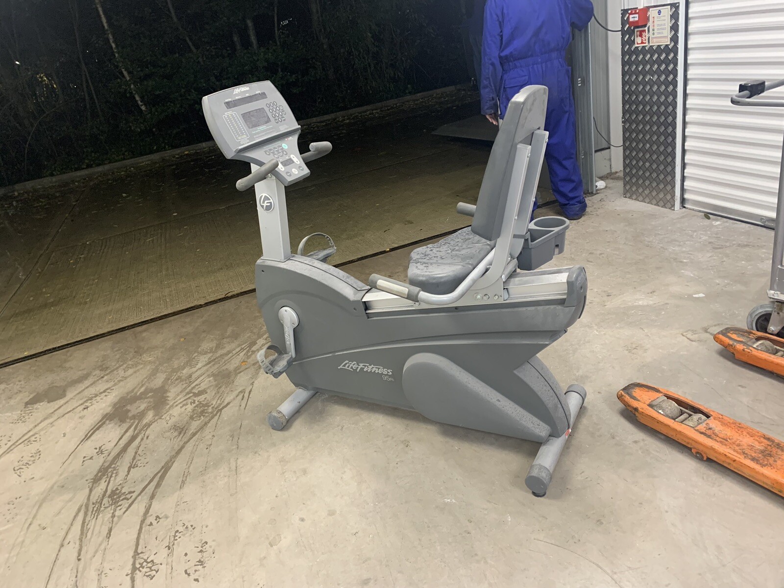 Life Fitness 95Ri Recumbent Exercise Bike Commercial Gym Equipment eBay