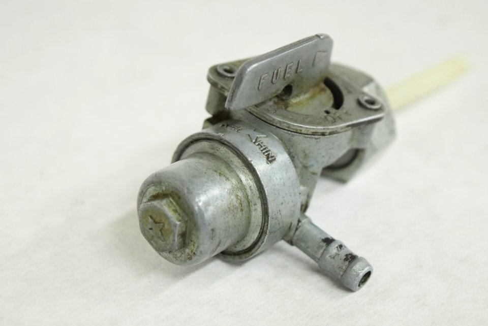 Fuel Gas Tank Petcock Valve Switch For Honda XL600R 1983-1987 /XR650L