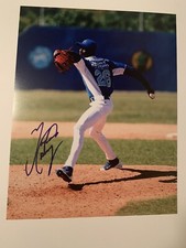 yadier alvarez Signed 11x14 Photo Pic Auto Dodgers 