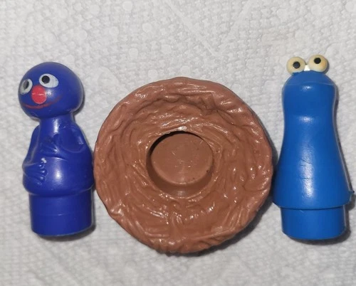 Vintage  Fisher Price Sesame Street Little People Grover, Cookie, Big Birds Nest