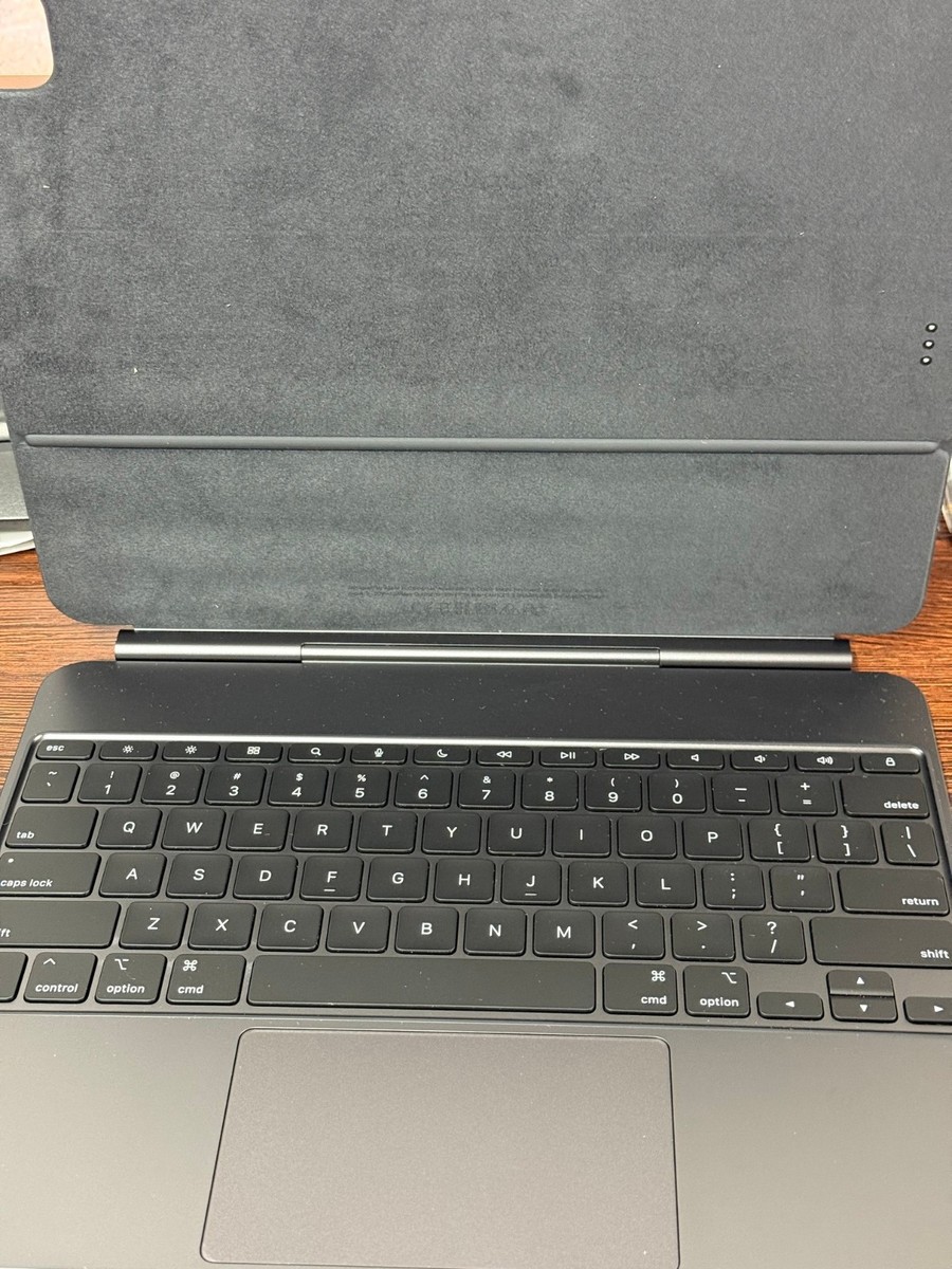 Apple Magic Keyboard for iPad Pro 13‑inch (M4 or M5) in Black