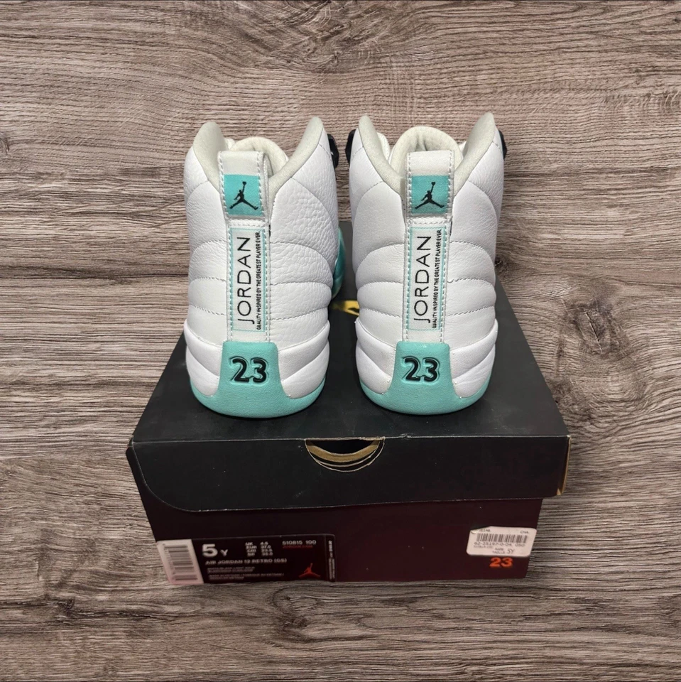 GS Jordan 12 Light Aqua tamanho 5y - Imagem 2 de 4