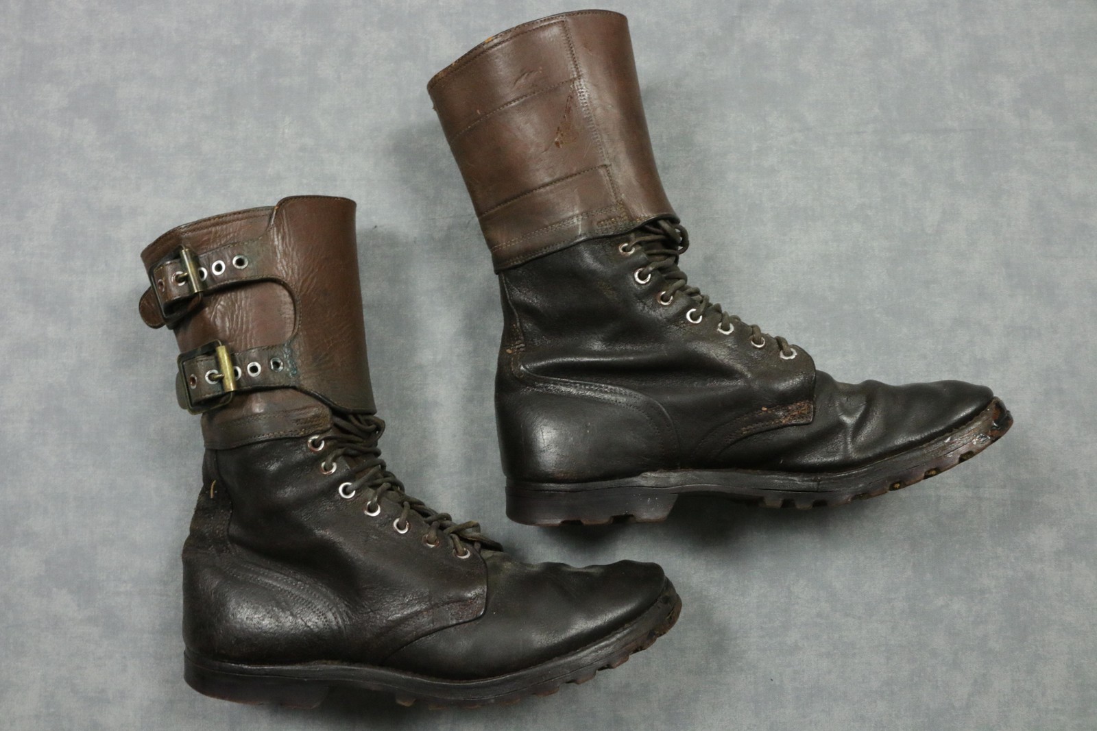 Botas de Combate De Colección Para Hombre Talla 8.5 C Cuero Marrón Doble Hebilla Militar