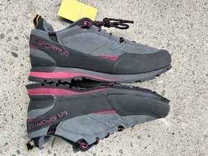 NEW NWB La Sportiva Boulder X Approach hiking bouldering shoe US 9 EUR 40.5