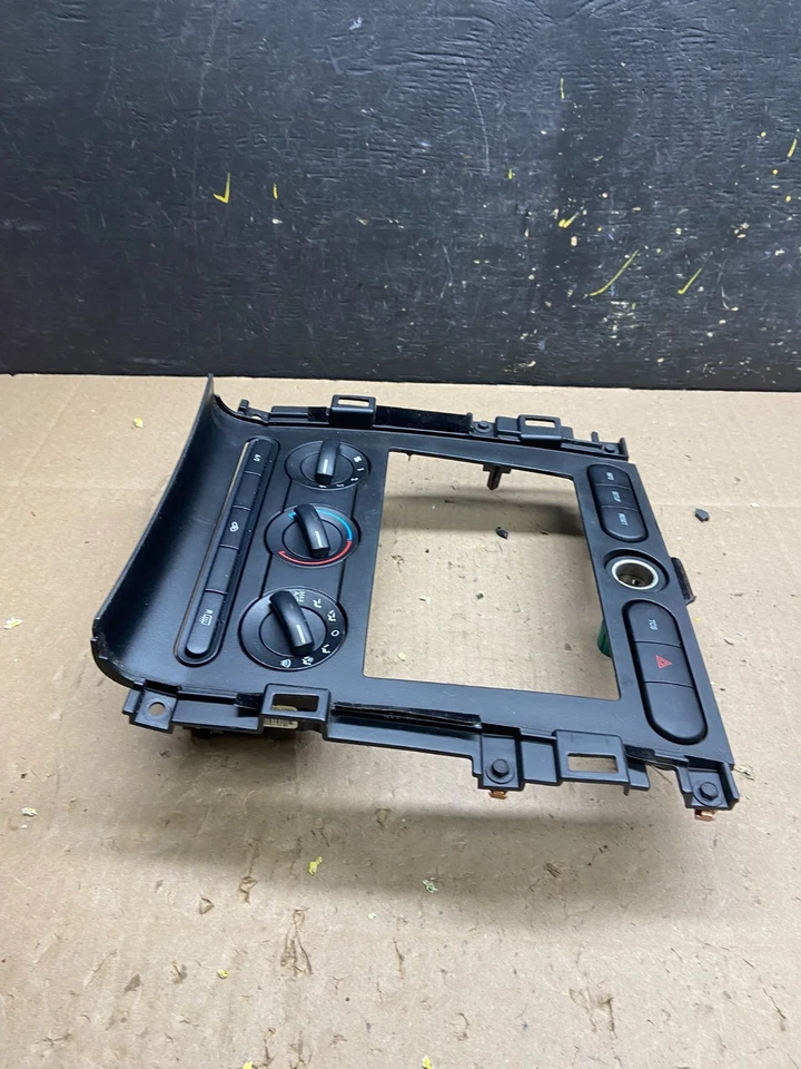 Ford Freestar 2004-2007 calefacción climatización radio control tablero bisel U4652 DG Foto 2 de 4
