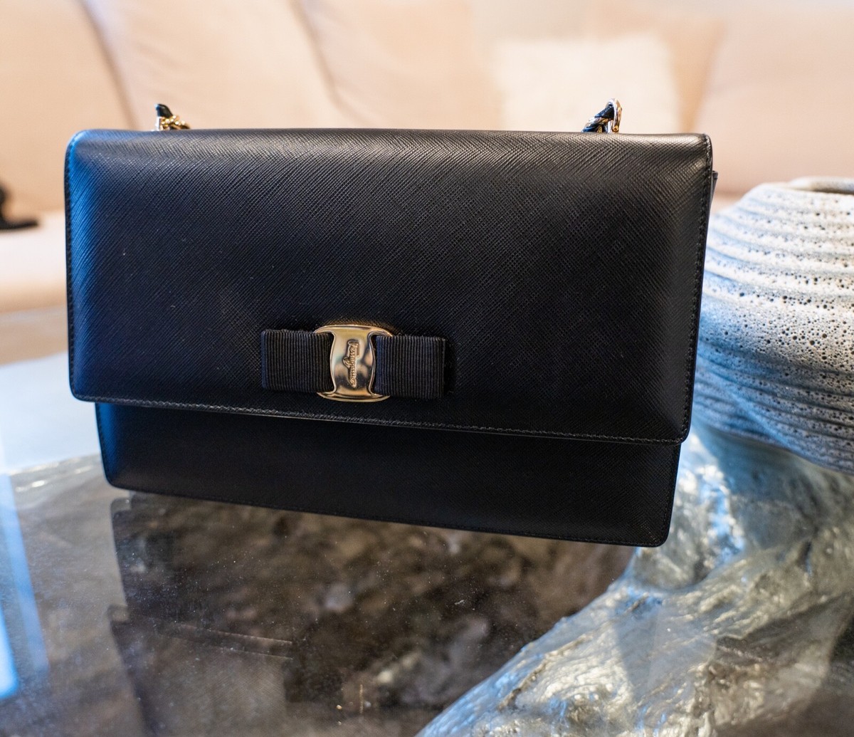 Salvatore Ferragamo Black Negro with Bow Large Ginny Leather Salvatore Ferragamo Black Negro with Bow Large Ginny Leather