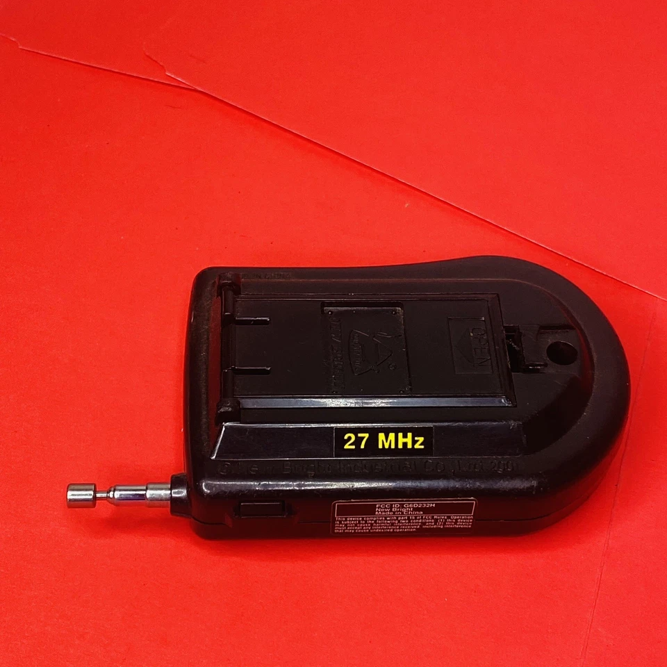 DE COLECCIÓN NUEVO BRILLANTE 27MHZ MANDO A DISTANCIA DE REPUESTO Juguetes de Calidad Foto 4 de 4