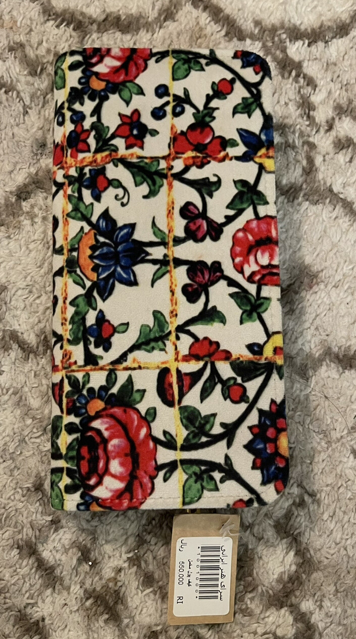 Women's Stylish & Functional Wallet-image