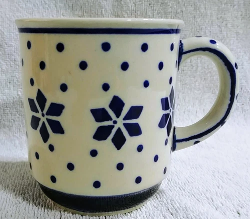 Boleslawiec Polish Pottery Coffee Mug 8 oz Hand Painted White Blue Snowflakes
