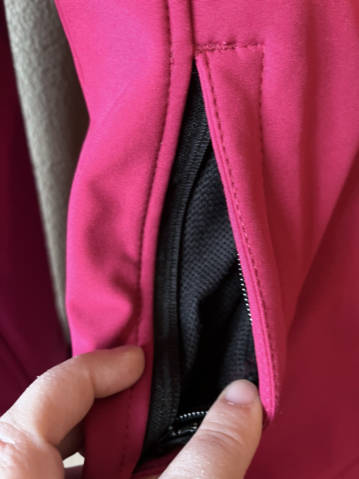 Mossi Pink Soft Shell Jacket Size Small - image 3