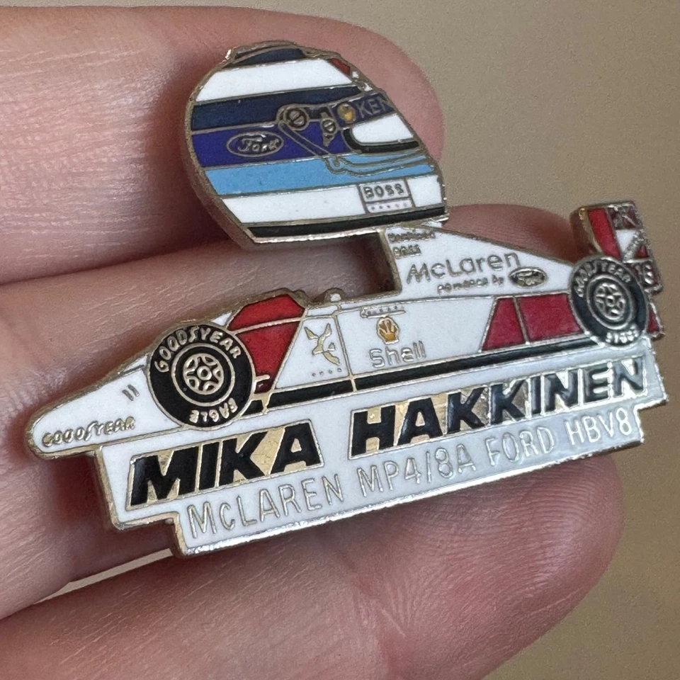Vintage Mika Hakkinen McLaren MP4 8A Ford HB V8 F1 Car Enamel Lapel Pin - Image 2 of 3