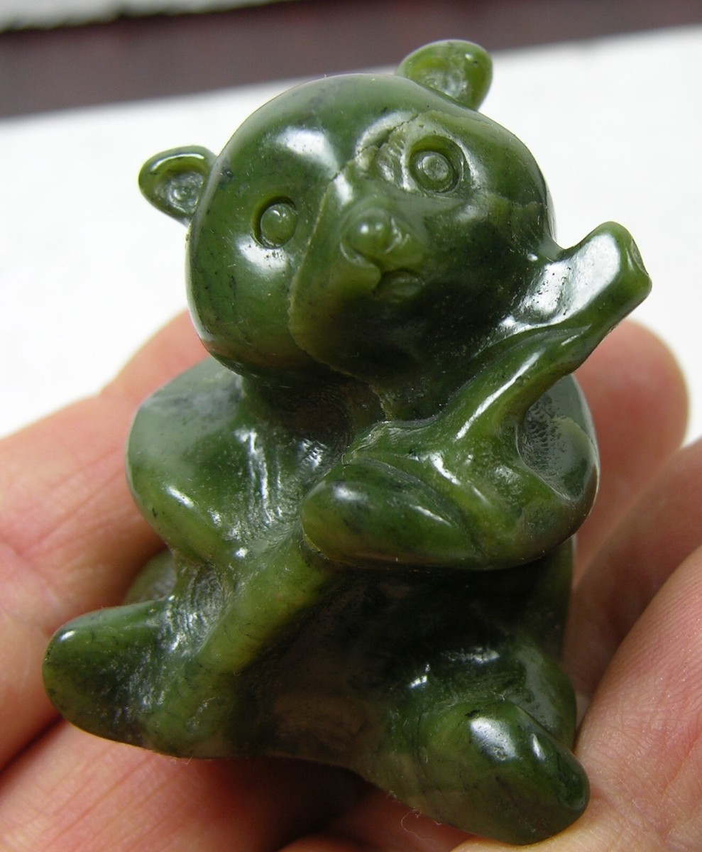 0 China 2.20 oz 45mm 100% Natural Jade Hand Carving Panda Specimen