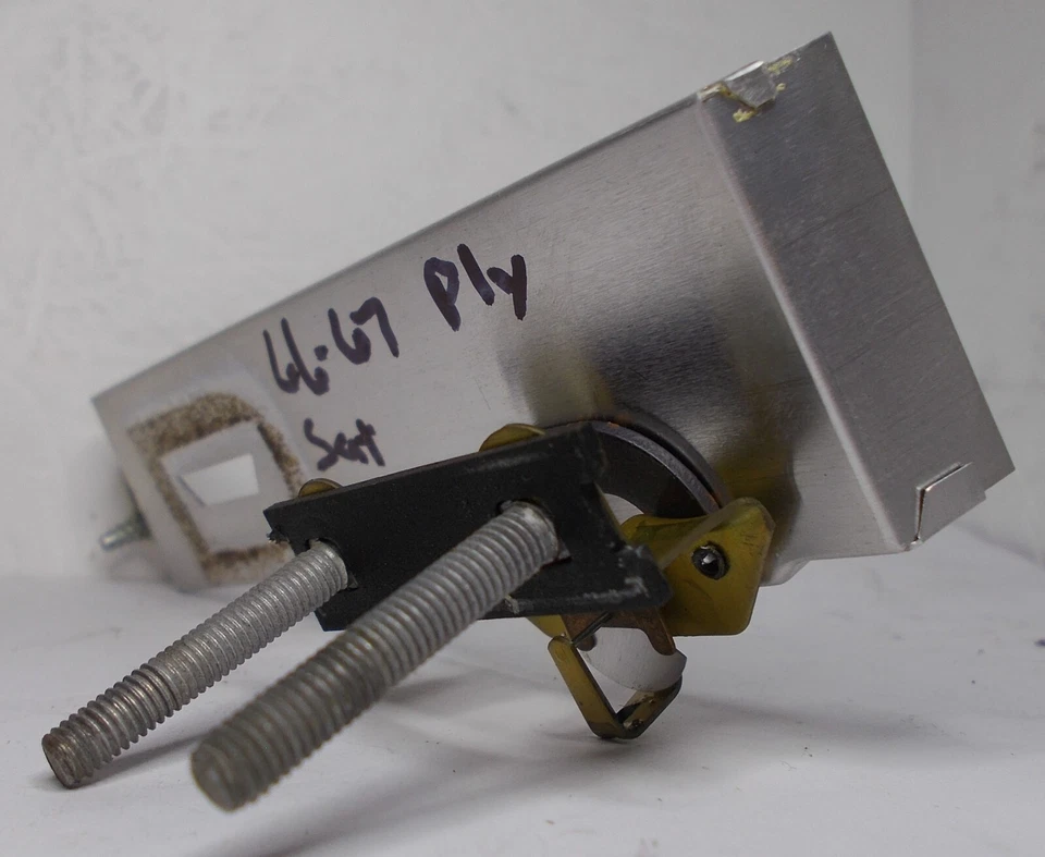 1966 1967 Plymouth Belvedere GTX medidor alternador satélite 66 67 muito bom - Imagem 3 de 3