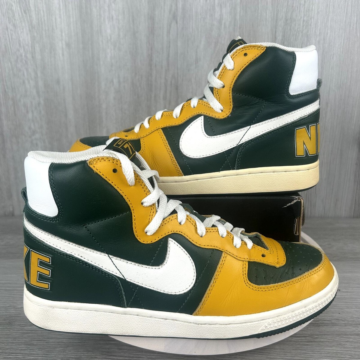 Vintage Nike Terminator High Seattle Supersonics Green White