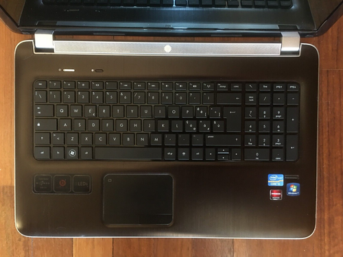 HP Pavilion dv7-6080el i5-2410M - LCD 17.3" - 4 GB DDR3 - HDD 640 GB con DIFETTO - Foto 2 di 11